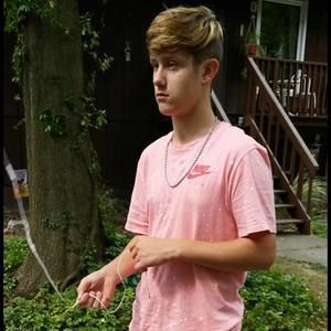 Meet your Posher, Chad